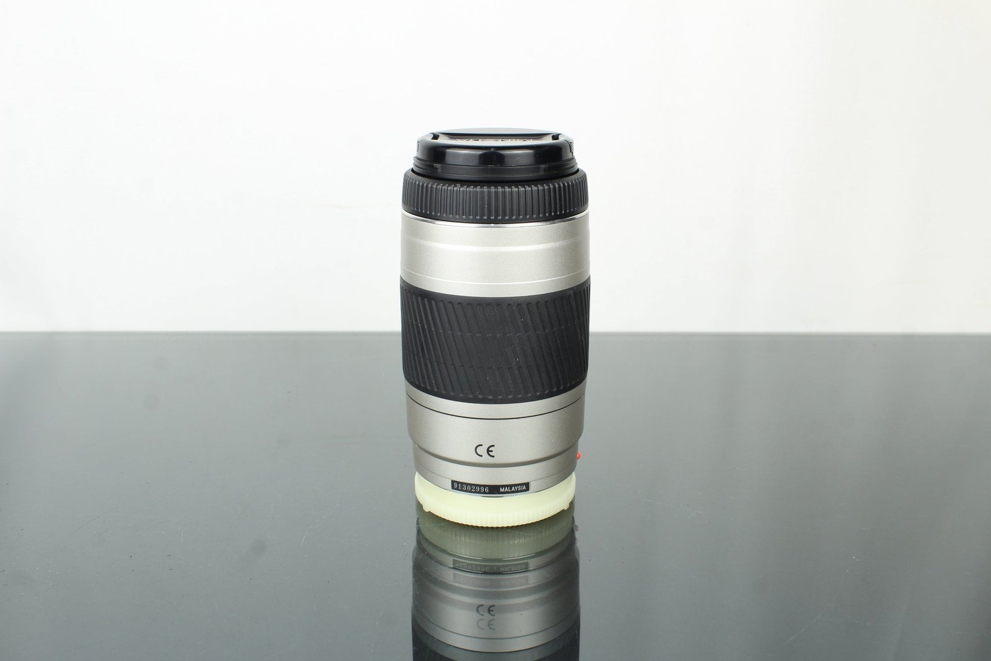 Minolta AF Zoom 75 - 300mm 1:4.5 - 5.6 D A Mount lens - Dutch|Thrift