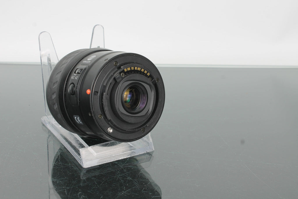 Minolta AF Zoom XI 80 - 200mm 1:4.5 - 5.6 - Dutch|Thrift
