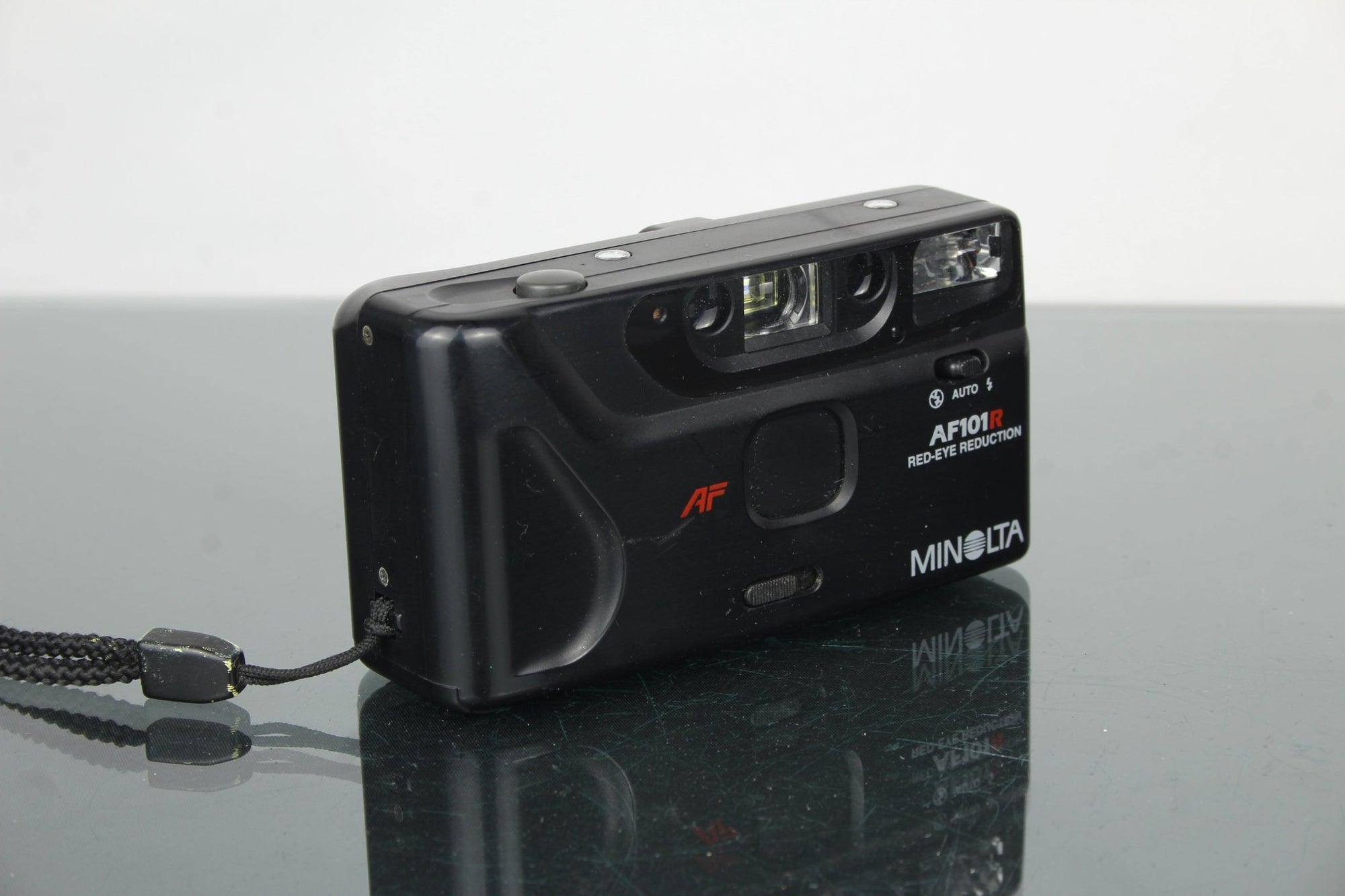 Minolta AF101R - Dutch|Thrift