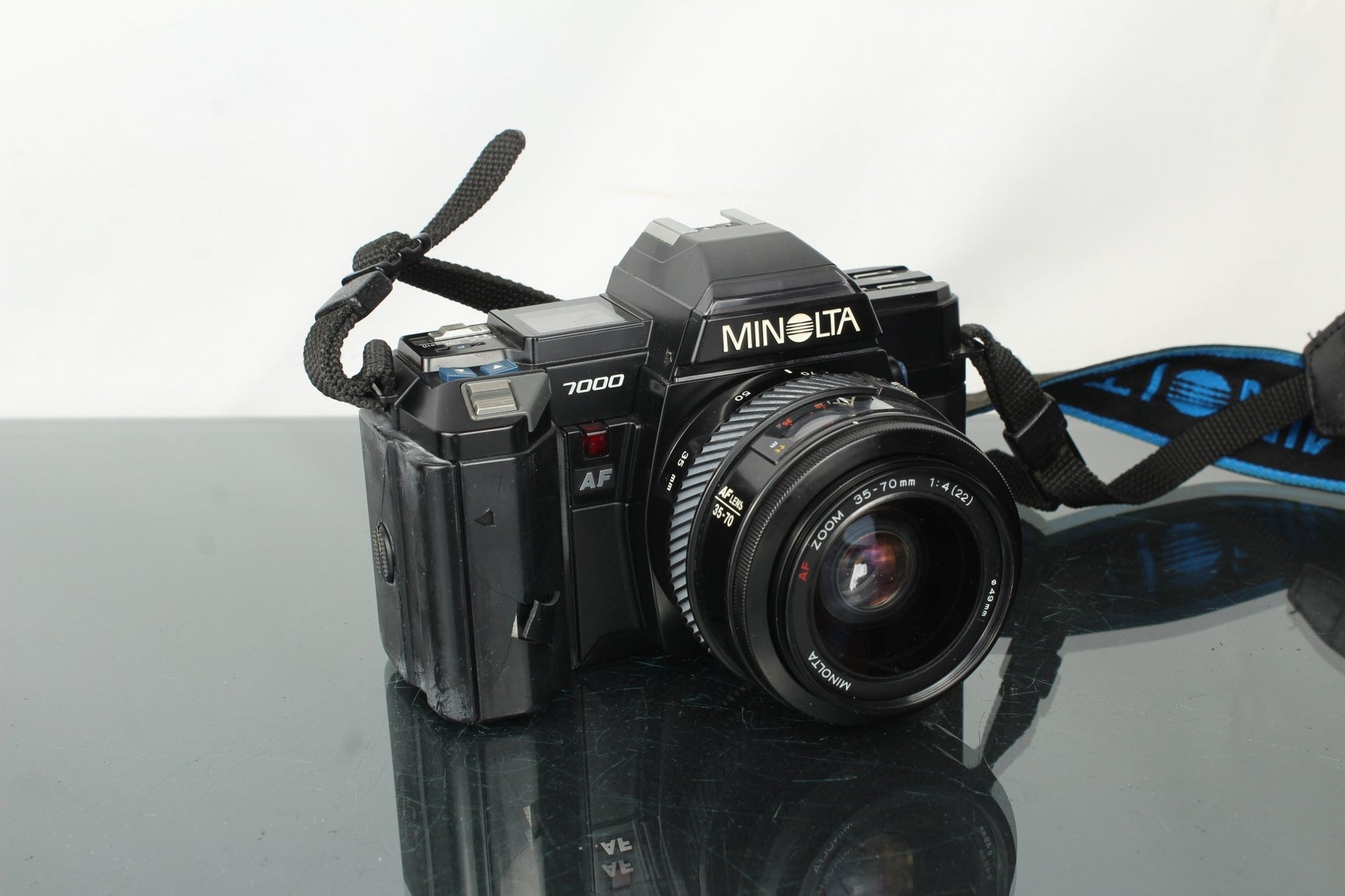 Minolta AF7000 + Minolta AF Zoom 35 - 70mm 1:4 lens - Dutch|Thrift