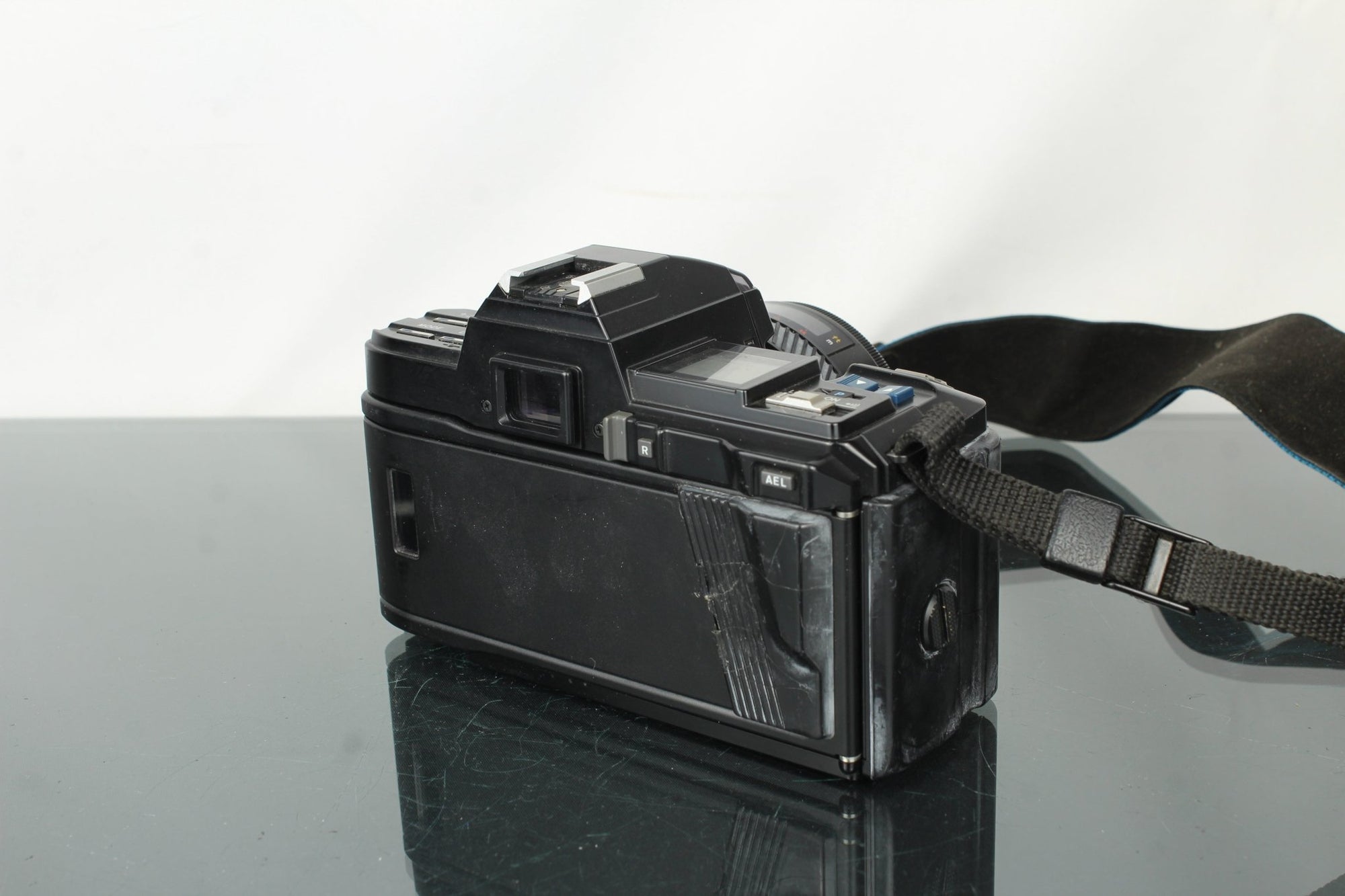 Minolta AF7000 + Minolta AF Zoom 35 - 70mm 1:4 lens - Dutch|Thrift