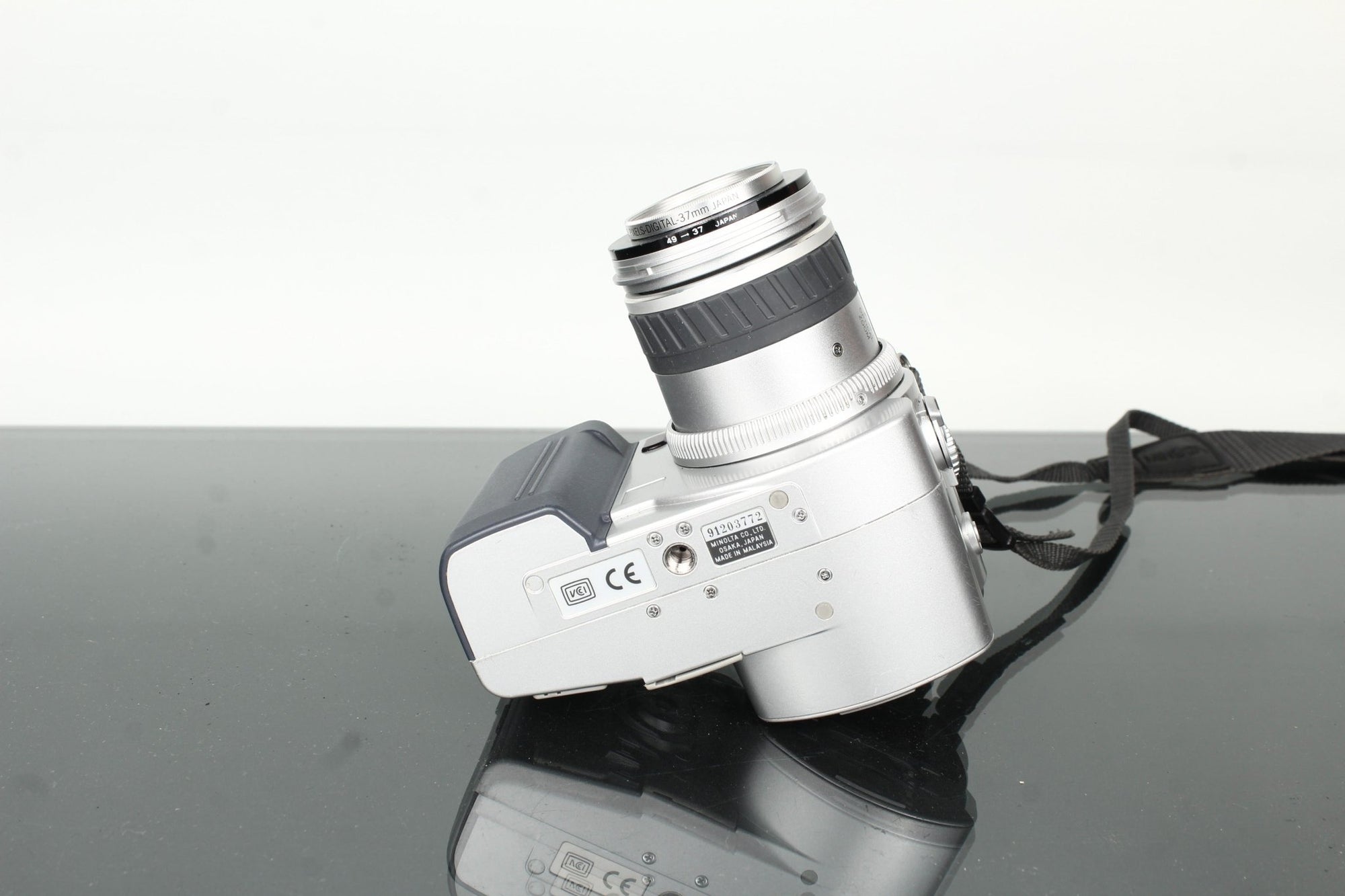 Minolta DiMAGE 7 5.2MP - Dutch|Thrift