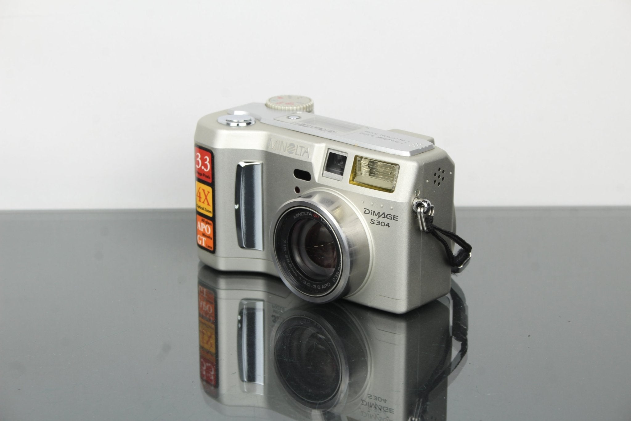 Minolta Dimage S304 – Dutch|Thrift
