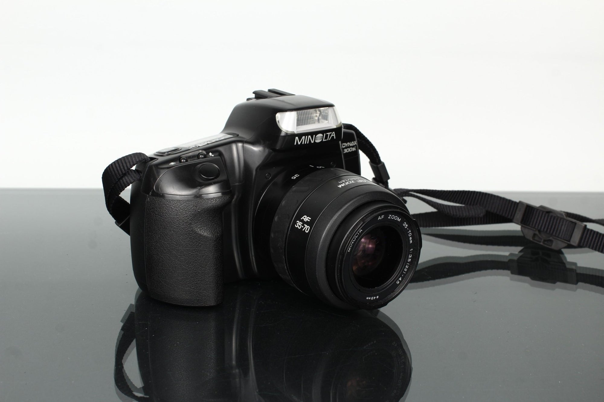 Minolta Dynax 300si - Dutch|Thrift