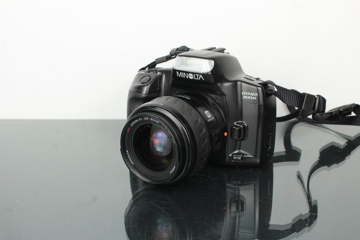 Minolta Dynax 300Si + Minolta AF Zoom Xi 28 - 80mm 4 - 5.6 - Dutch|Thrift