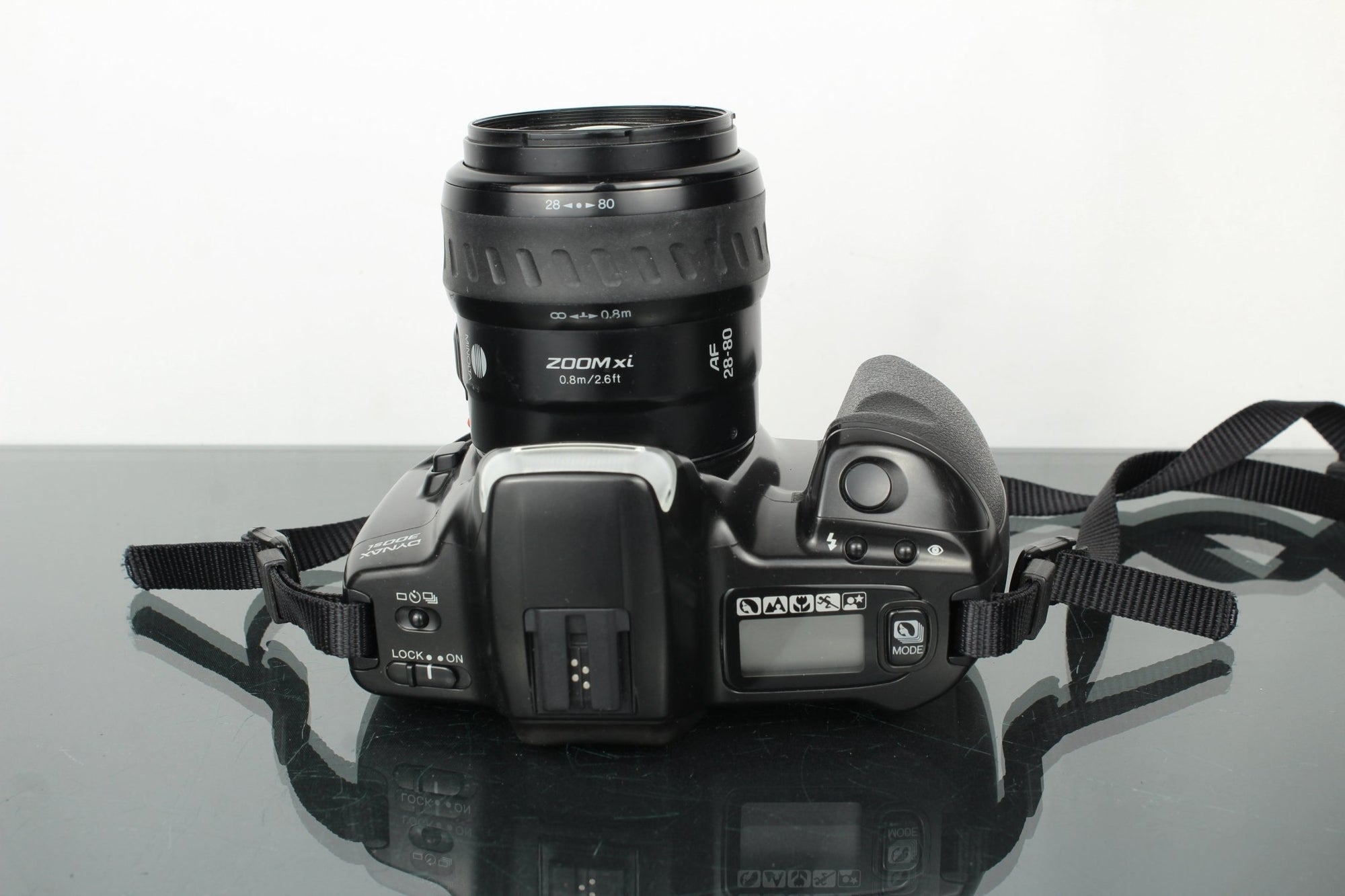 Minolta Dynax 300Si + Minolta AF Zoom Xi 28 - 80mm 4 - 5.6 - Dutch|Thrift