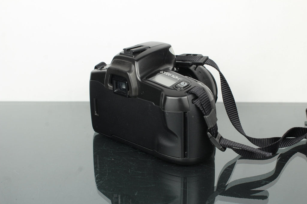 Minolta Dynax 300Si + Minolta AF Zoom Xi 28 - 80mm 4 - 5.6 - Dutch|Thrift