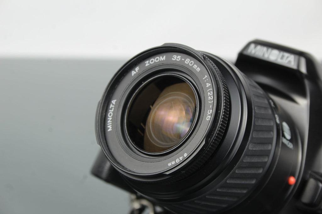 Minolta Dynax 303SI + 35 - 80mm Minolta AF lens - Dutch|Thrift
