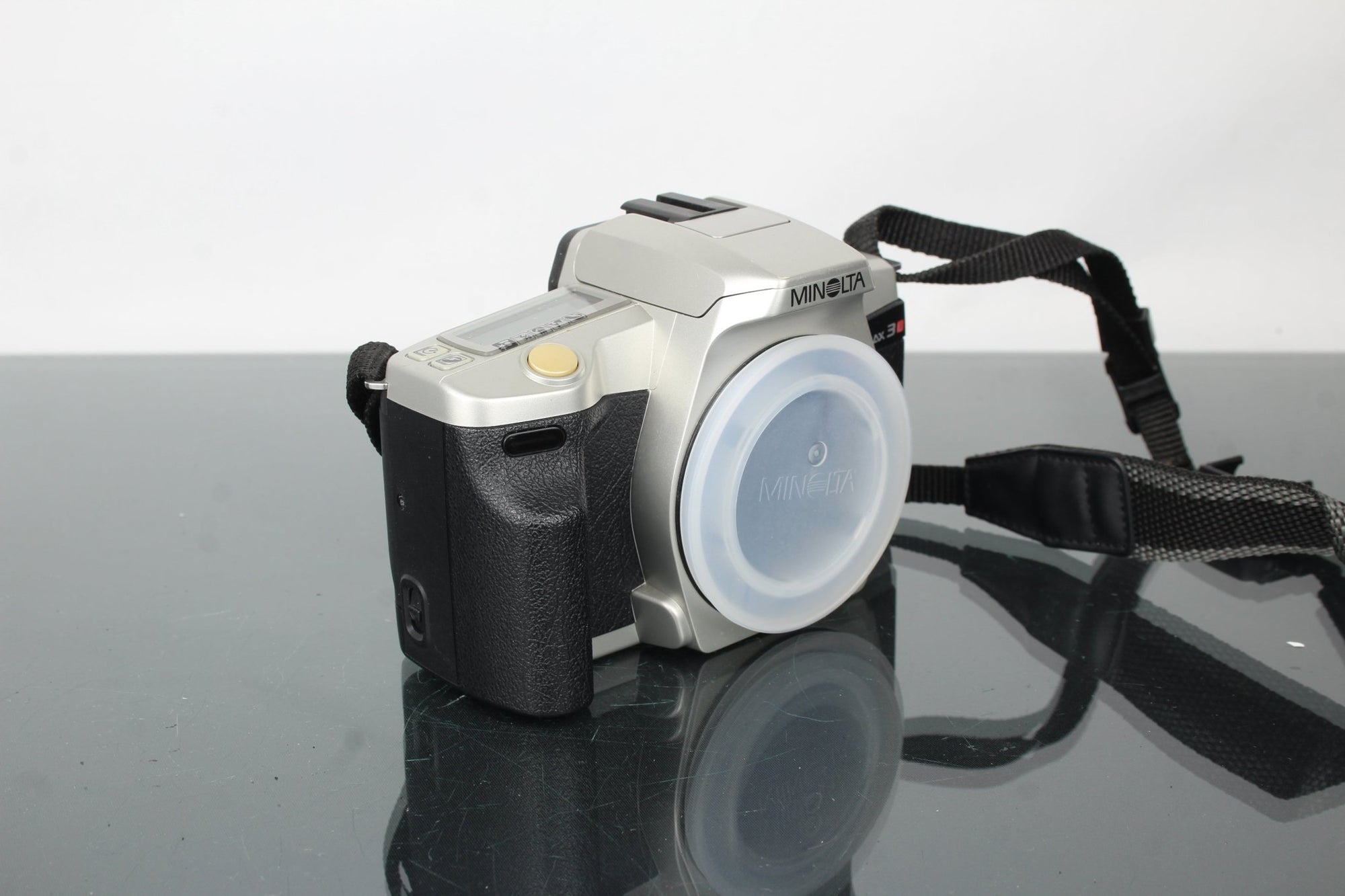 Minolta Dynax 3L - Dutch|Thrift