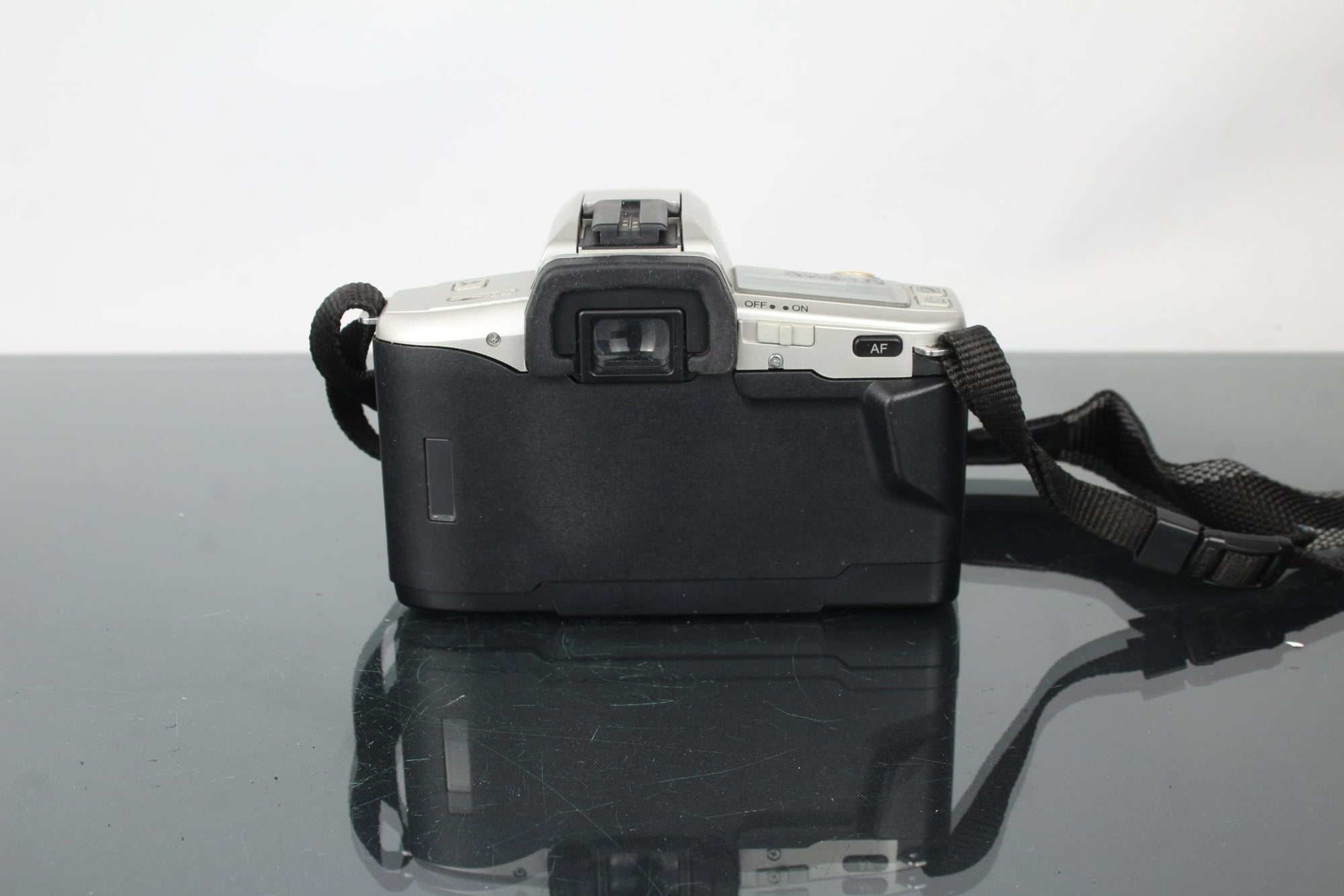 Minolta Dynax 3L - Dutch|Thrift