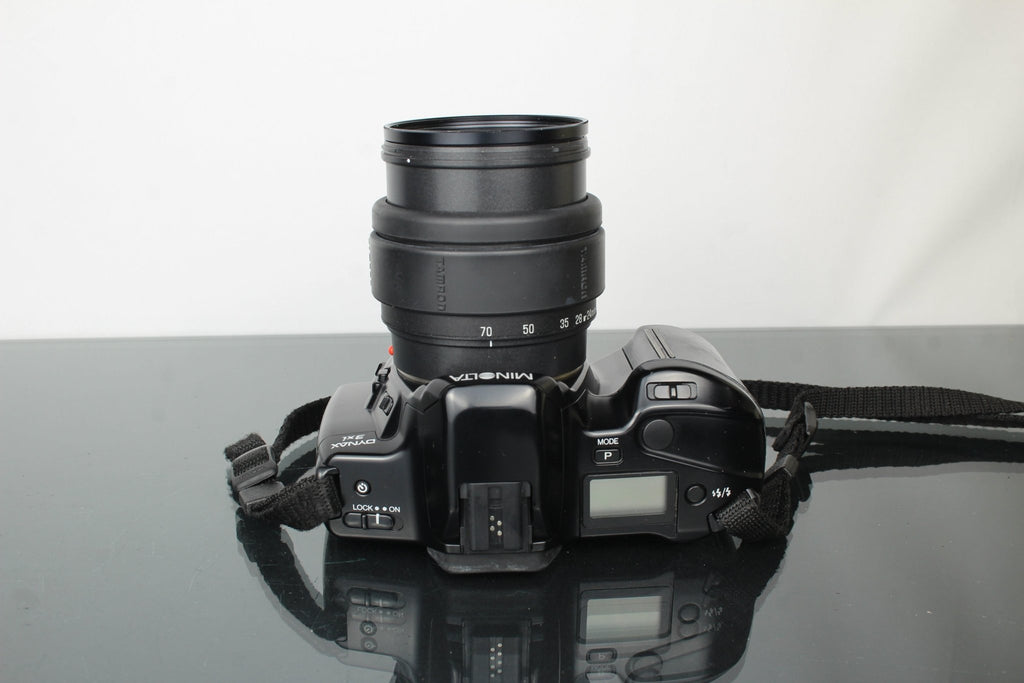 Minolta Dynax 3xi + 24 - 70mm 1:3.3 - 5.6 Minolta AF lens - Dutch|Thrift