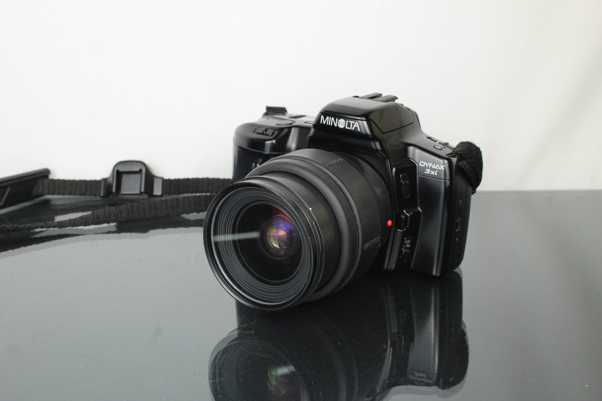 Minolta Dynax 3xi + 24 - 70mm 1:3.3 - 5.6 Minolta AF lens - Dutch|Thrift