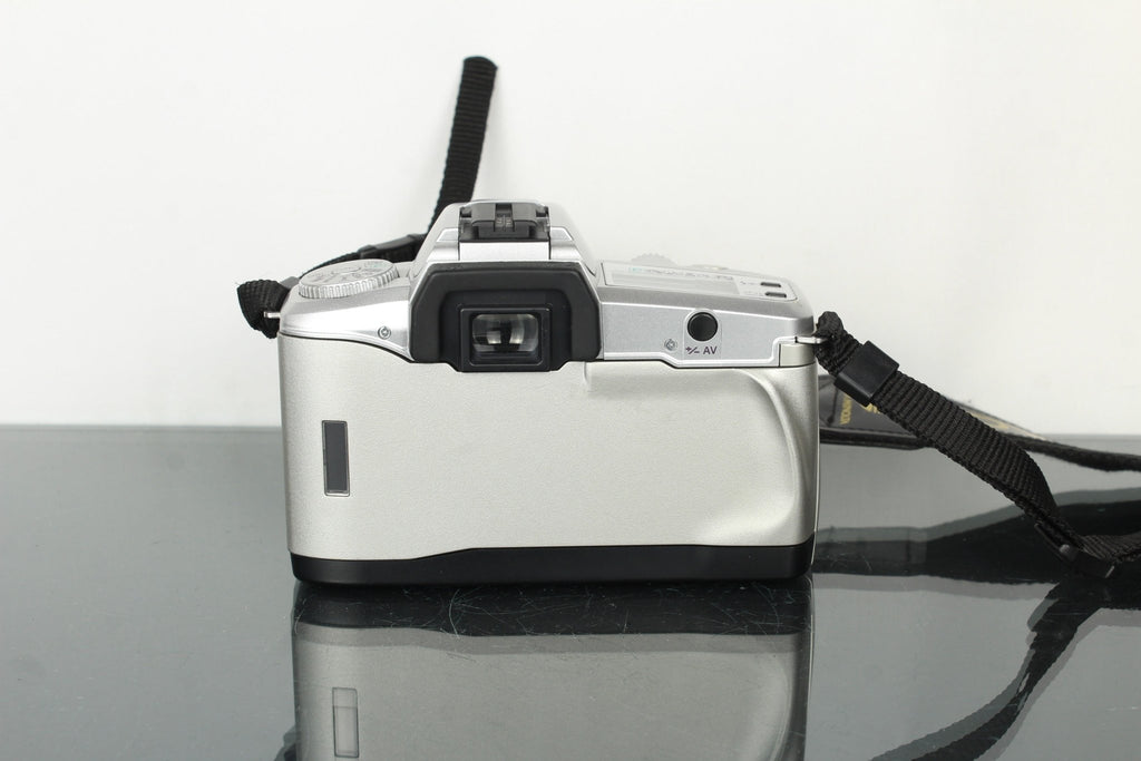 Minolta Dynax 40 - Dutch|Thrift