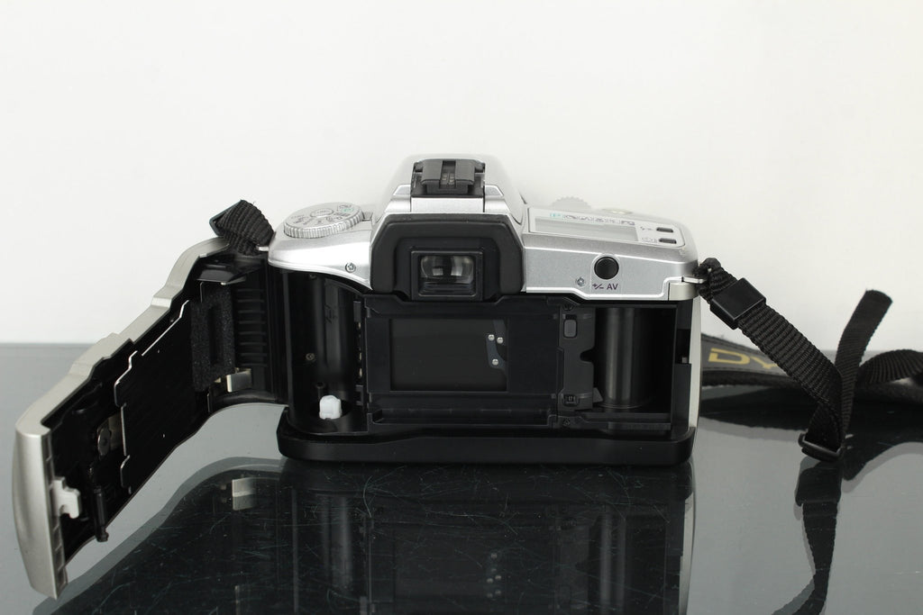 Minolta Dynax 40 - Dutch|Thrift