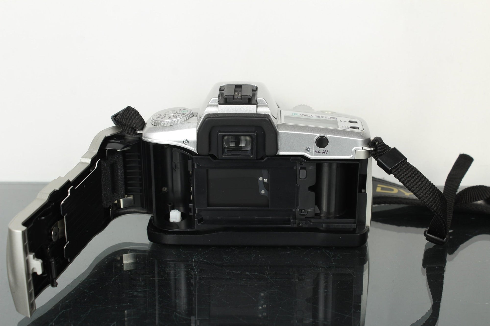 Minolta Dynax 40 - Dutch|Thrift