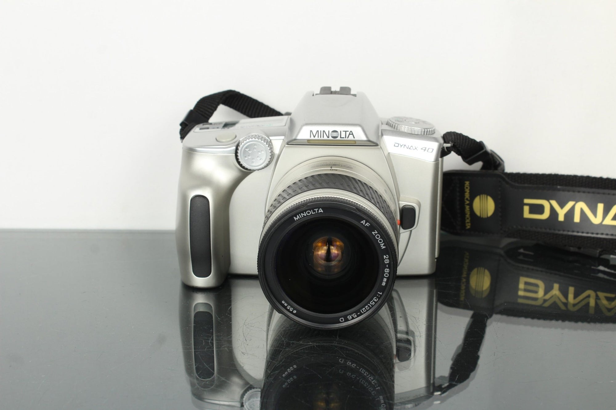 Minolta Dynax 40 - Dutch|Thrift