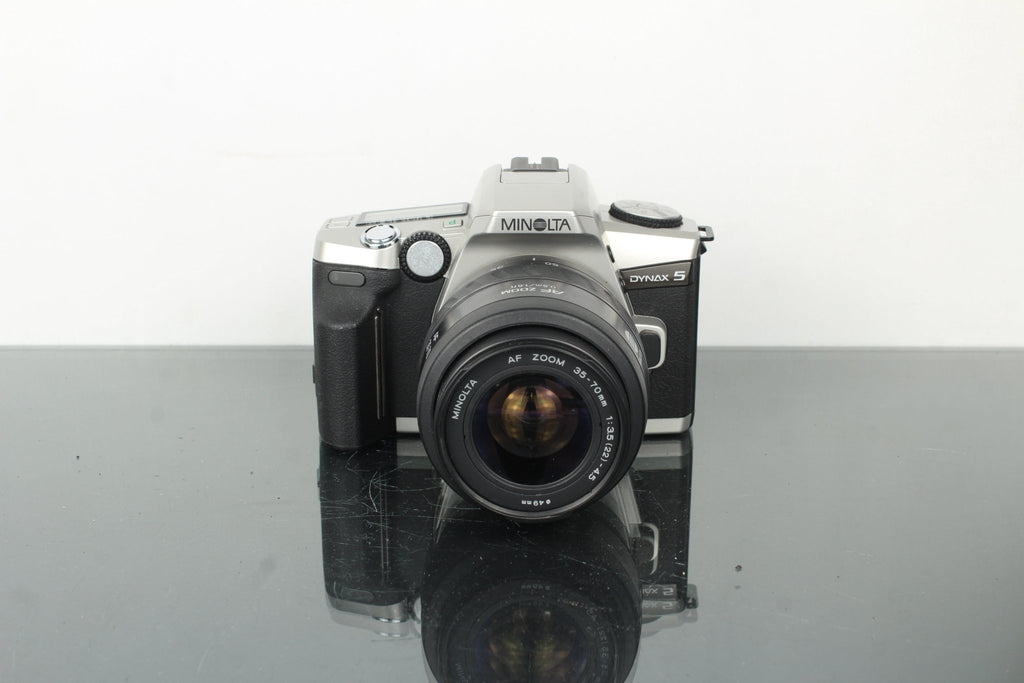 Minolta Dynax 5 + Minolta AF 35 - 70mm 1:3.5 - 4.5 lens - Dutch|Thrift