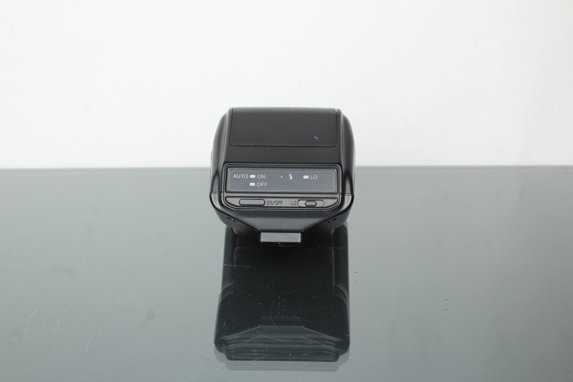 Minolta Dynax 5000i + 80 - 210mm 1:4.5 - 5.6 lens - Dutch|Thrift