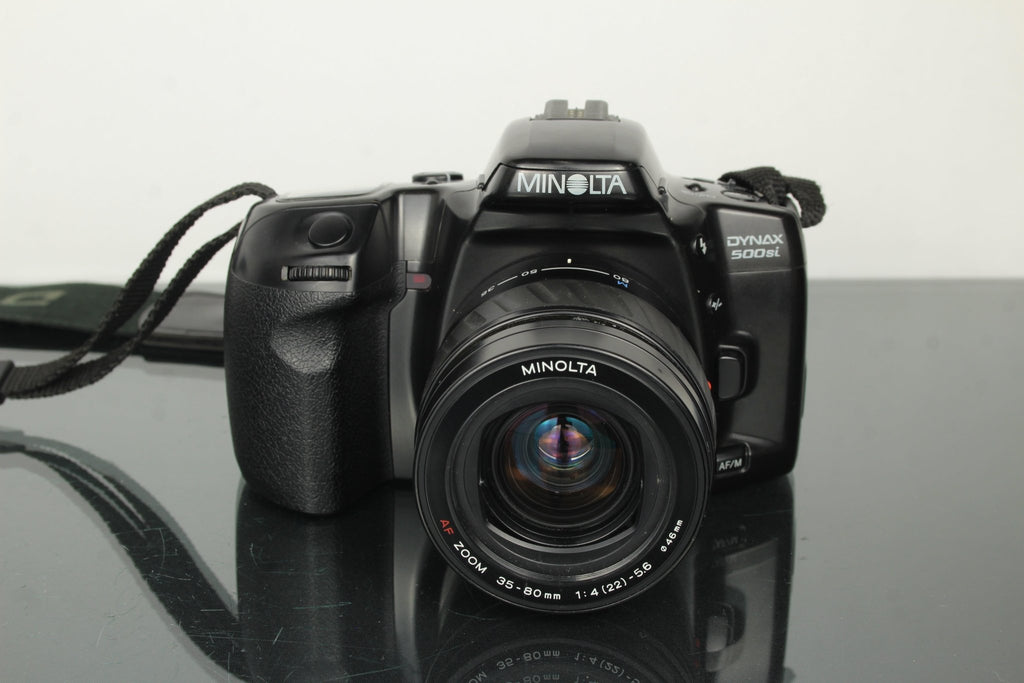 Minolta Dynax 500si + 35 - 80mm 1:4 - 5,6 lens - Dutch|Thrift