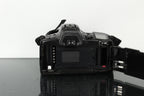 Minolta Dynax 500si + Minolta AF Zoom 35 - 70mm f/3.5 - 4.5 - Dutch|Thrift
