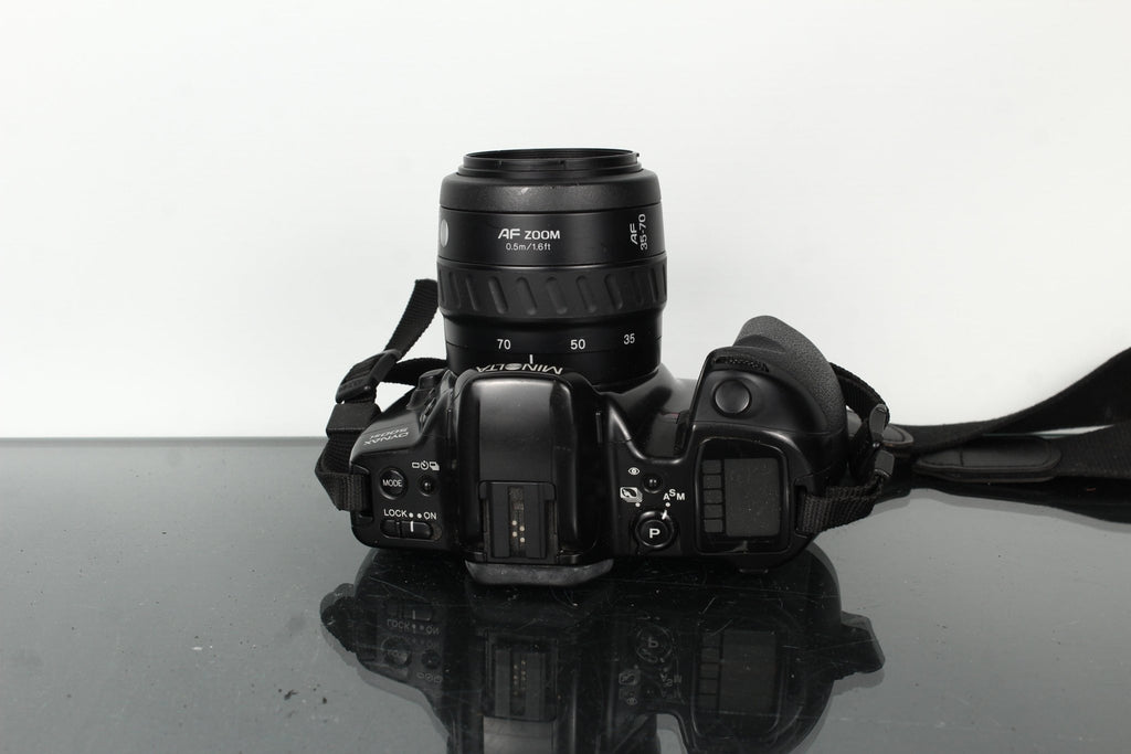 Minolta Dynax 500si + Minolta AF Zoom 35 - 70mm f/3.5 - 4.5 - Dutch|Thrift