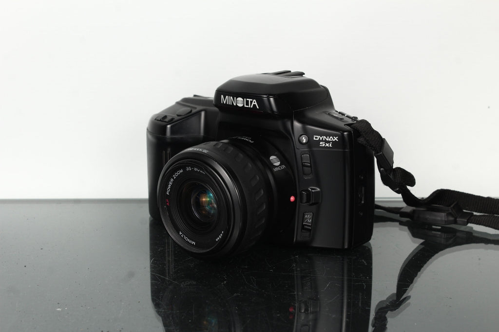 Minolta Dynax 5xi + Minolta Power Zoom 35 - 80mm 1:4 - 5.6 - Dutch|Thrift