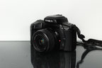Minolta Dynax 5xi + Minolta Power Zoom 35 - 80mm 1:4 - 5.6 - Dutch|Thrift