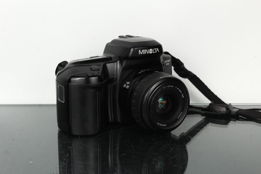 Minolta Dynax 5xi + Minolta Power Zoom 35 - 80mm 1:4 - 5.6 - Dutch|Thrift