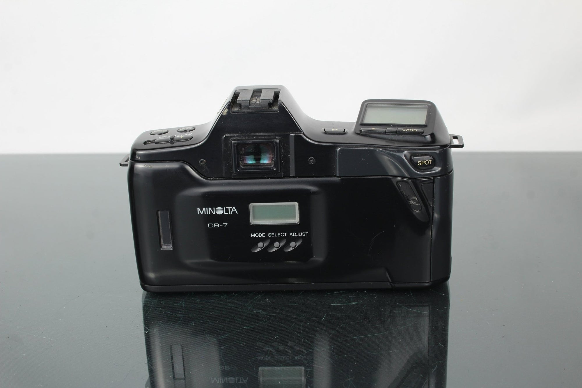 Minolta Dynax 7000i + 50mm 1.7 Minolta AF lens - Dutch|Thrift