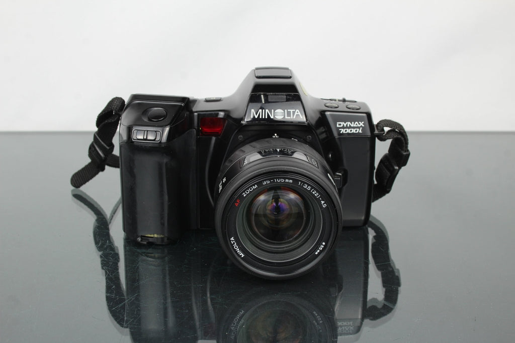 Minolta Dynax 7000i + 50mm Lens - Dutch|Thrift