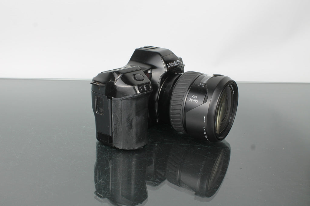 Minolta Dynax 7000i + Minolta 24 - 85mm 1:3.5 - 4.5 - Dutch|Thrift