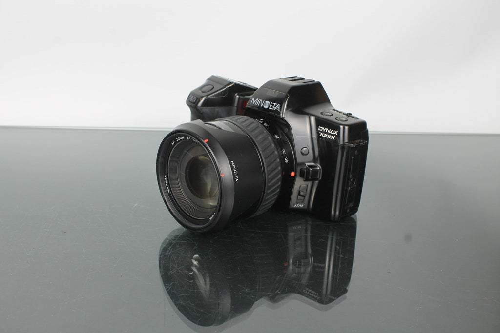 Minolta Dynax 7000i + Minolta 24 - 85mm 1:3.5 - 4.5 - Dutch|Thrift