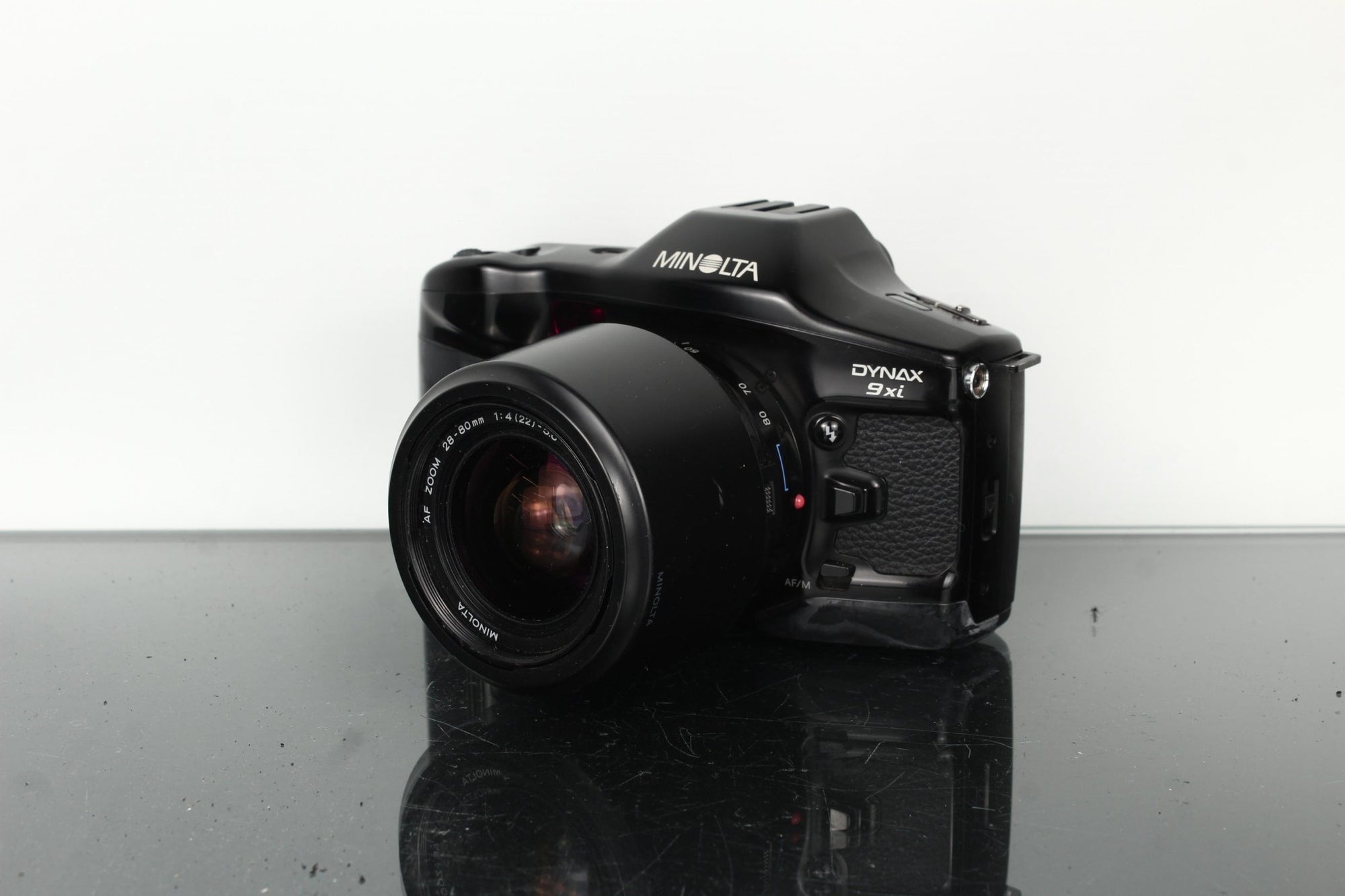Minolta Dynax 9xi + Minolta AF Zoom 28 - 80mm 1:4 - 5.6 - Dutch|Thrift