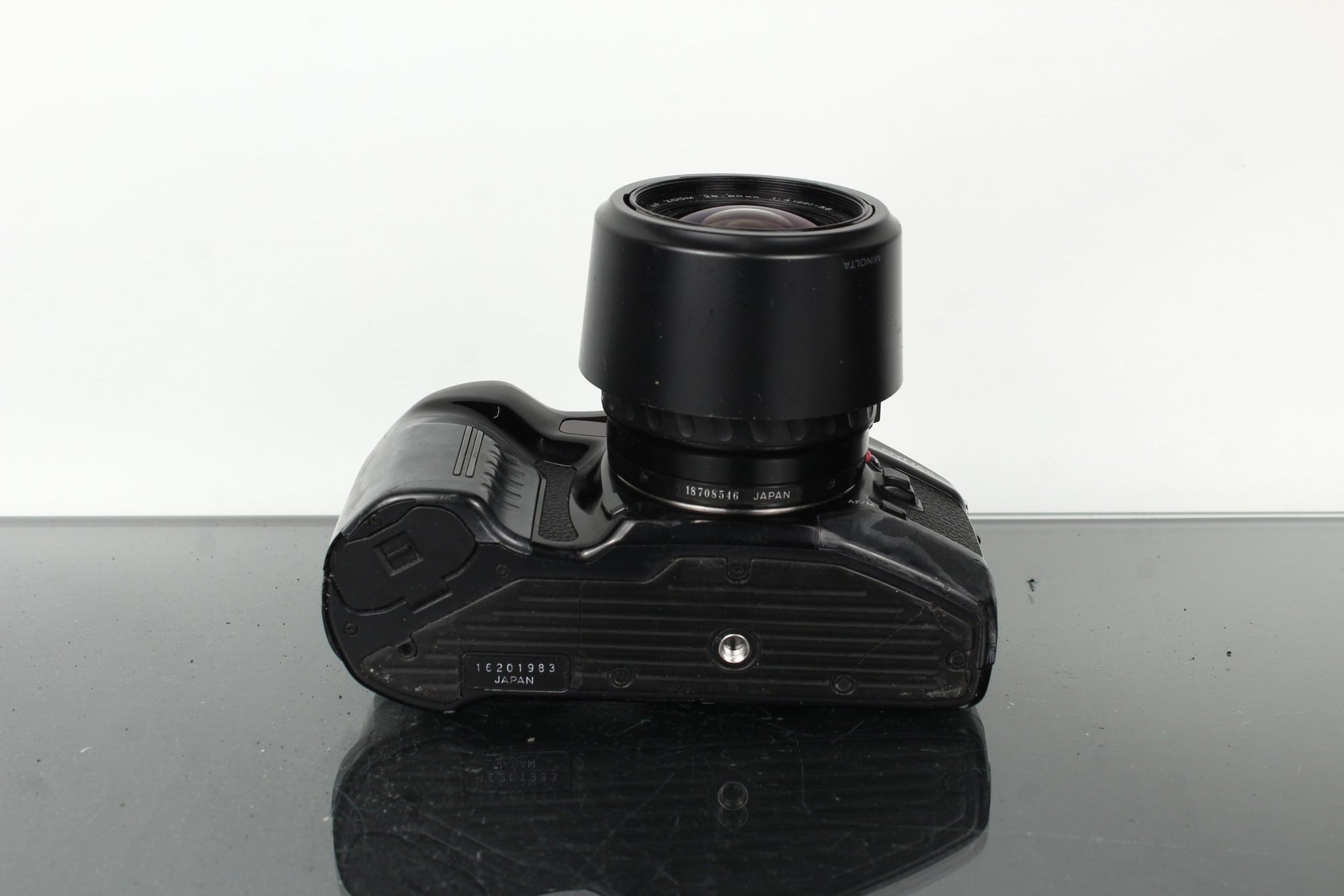 Minolta Dynax 9xi + Minolta AF Zoom 28 - 80mm 1:4 - 5.6 - Dutch|Thrift