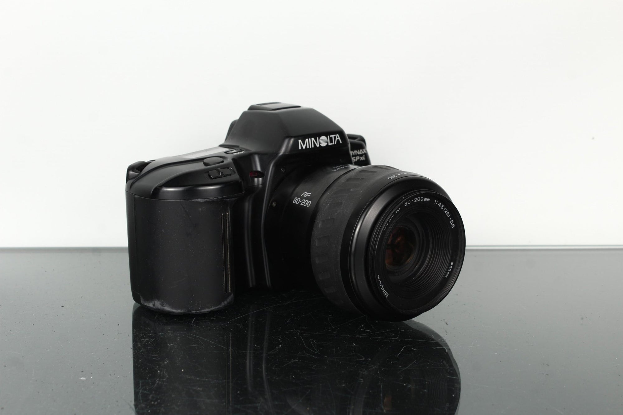Minolta Dynax SPxi + AF Zoom XI 80 - 200mm - Dutch|Thrift