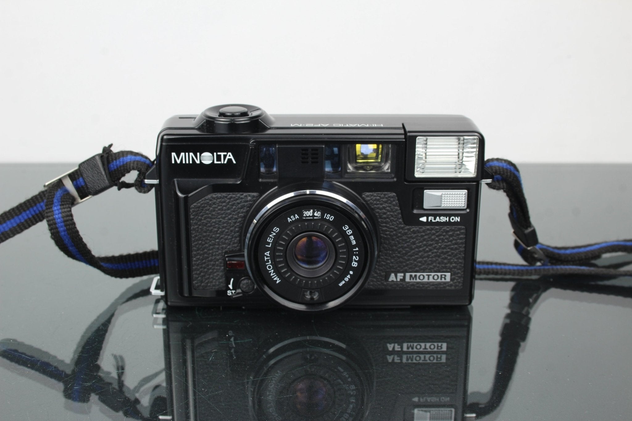 Minolta HI-MATIC AF2-M – Dutch|Thrift