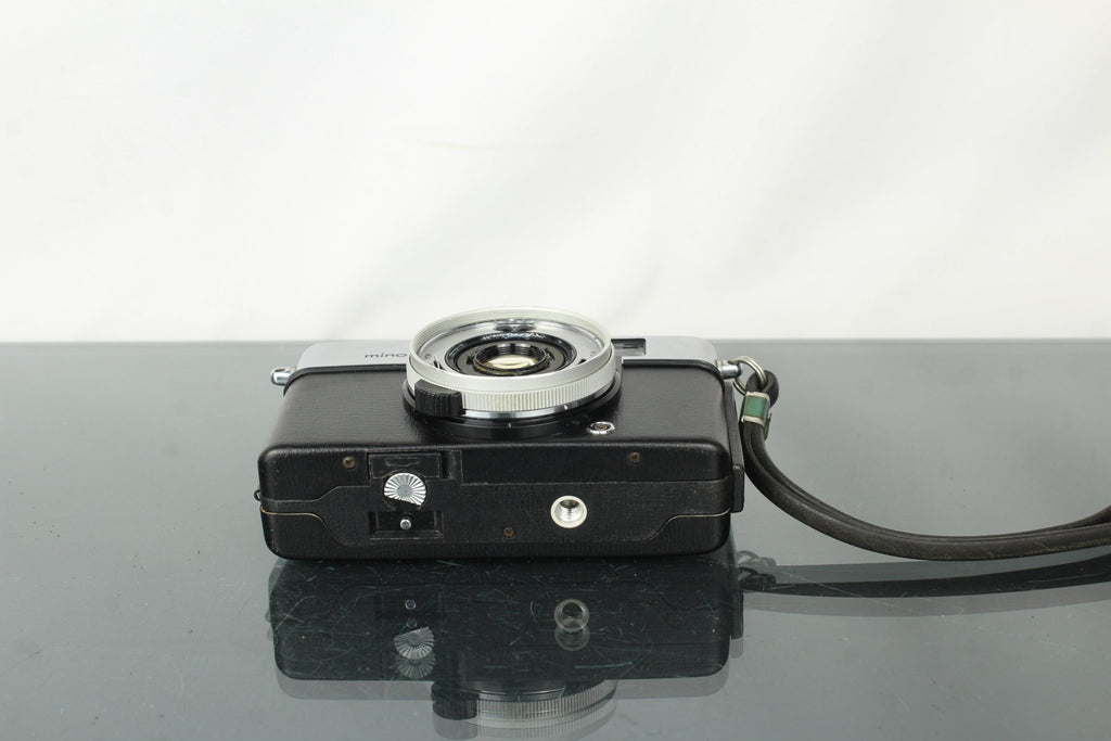 Minolta HI - Matic C - Dutch|Thrift