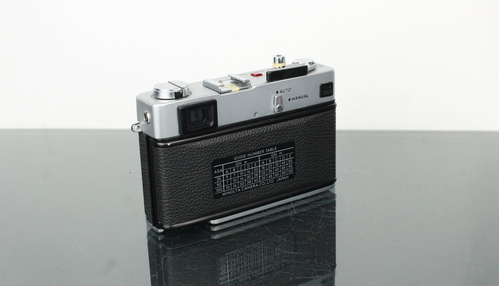 Minolta Hi - Matic E - Dutch|Thrift