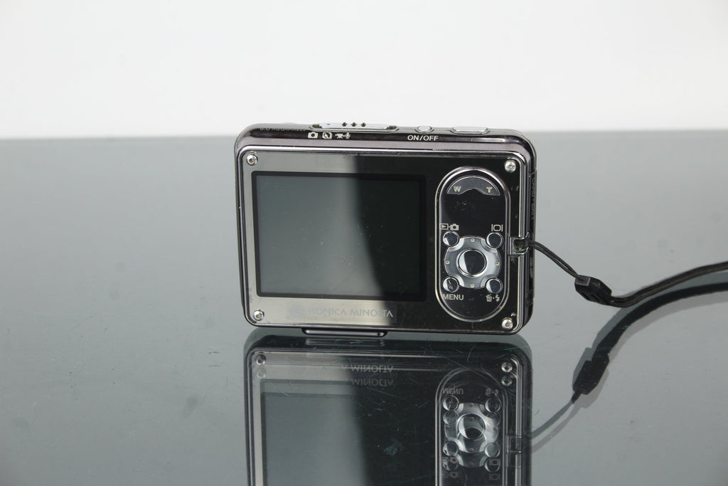 Minolta Konica Dimage X1 - Dutch|Thrift