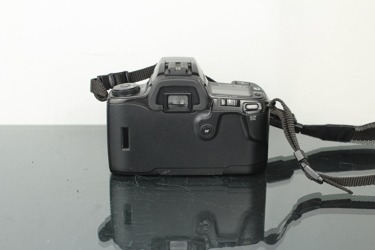 Minolta Maxxum HTsi + AF Zoom 35 - 80mm 1:4 - 5.6 lens - Dutch|Thrift