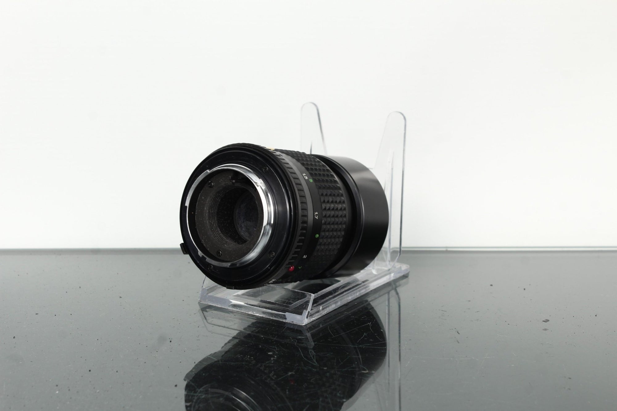 Minolta MD 135mm f/2.8 - Dutch|Thrift