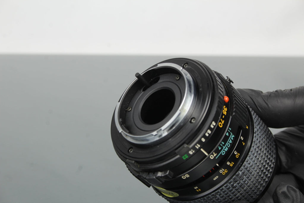 Minolta MD Zoom 35 - 70mm 1:3.5 Minolta MD Mount - Dutch|Thrift