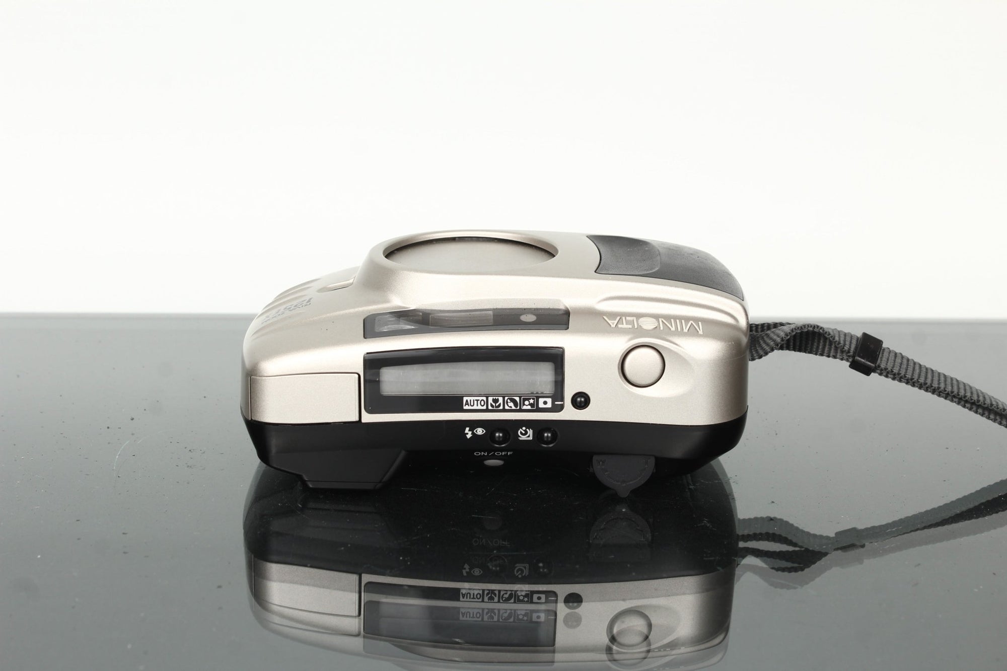 Minolta Riva Zoom 125EX - Dutch|Thrift