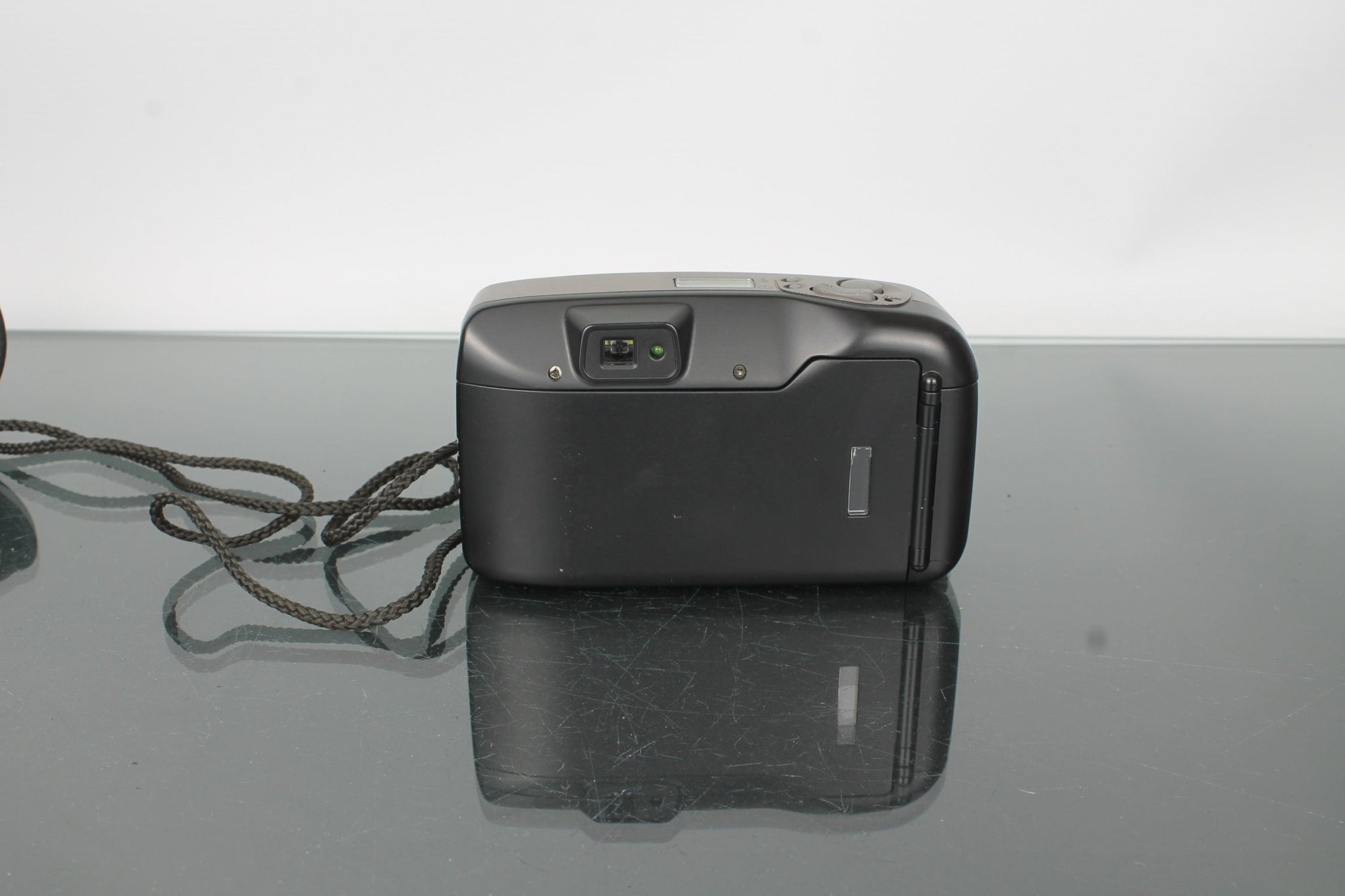 Minolta Riva Zoom 70 - Dutch|Thrift