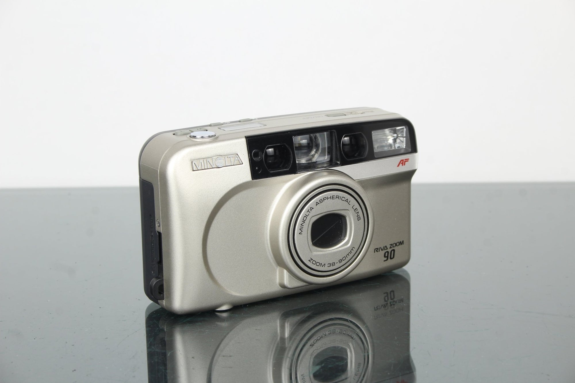 Minolta Riva Zoom 90 - Dutch|Thrift