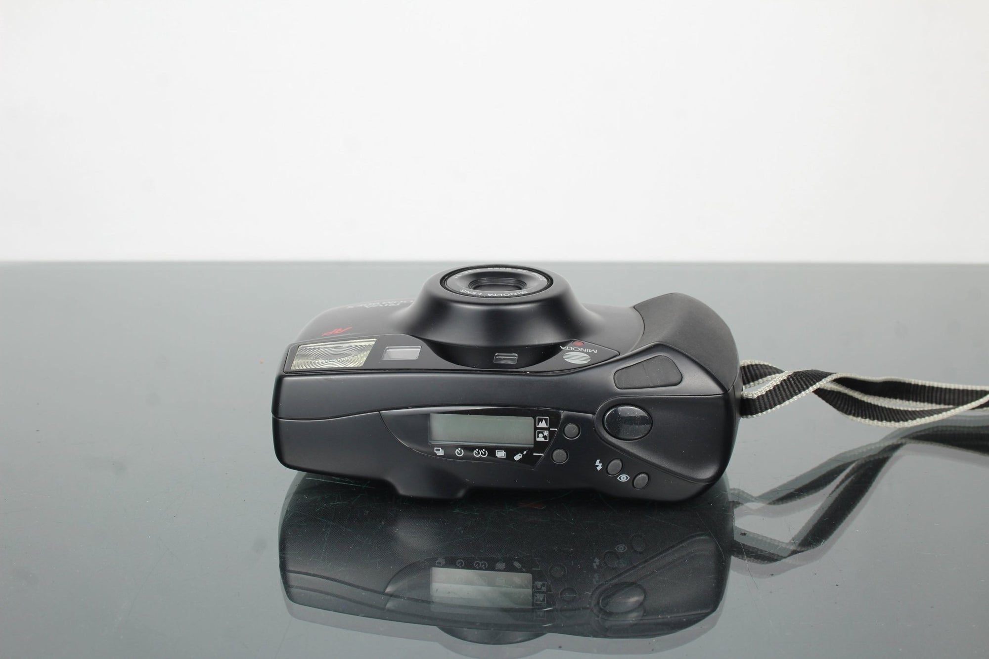 Minolta Riva Zoom 90EX - Dutch|Thrift