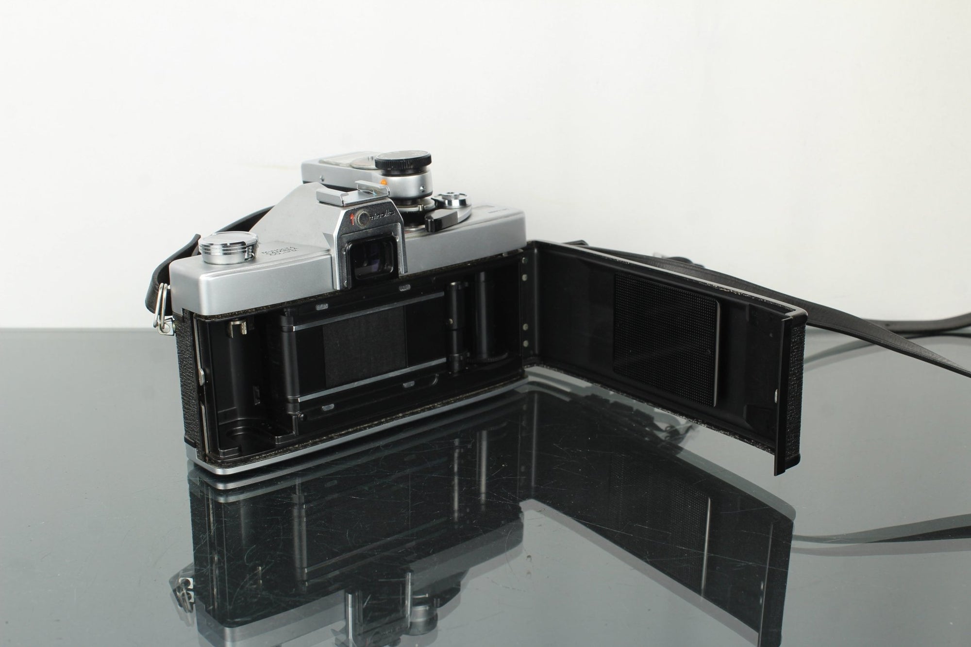 Minolta SR - 1S + Minolta Auto Rokkor - PF 55mm f/2 - Dutch|Thrift