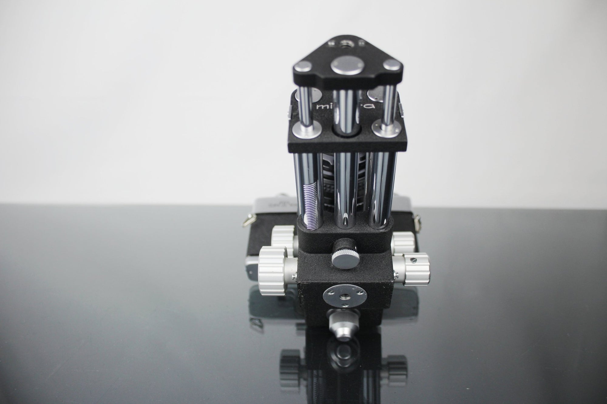 Minolta SRT 100X + 50mm 1.7 Minolta MD lens - Dutch|Thrift