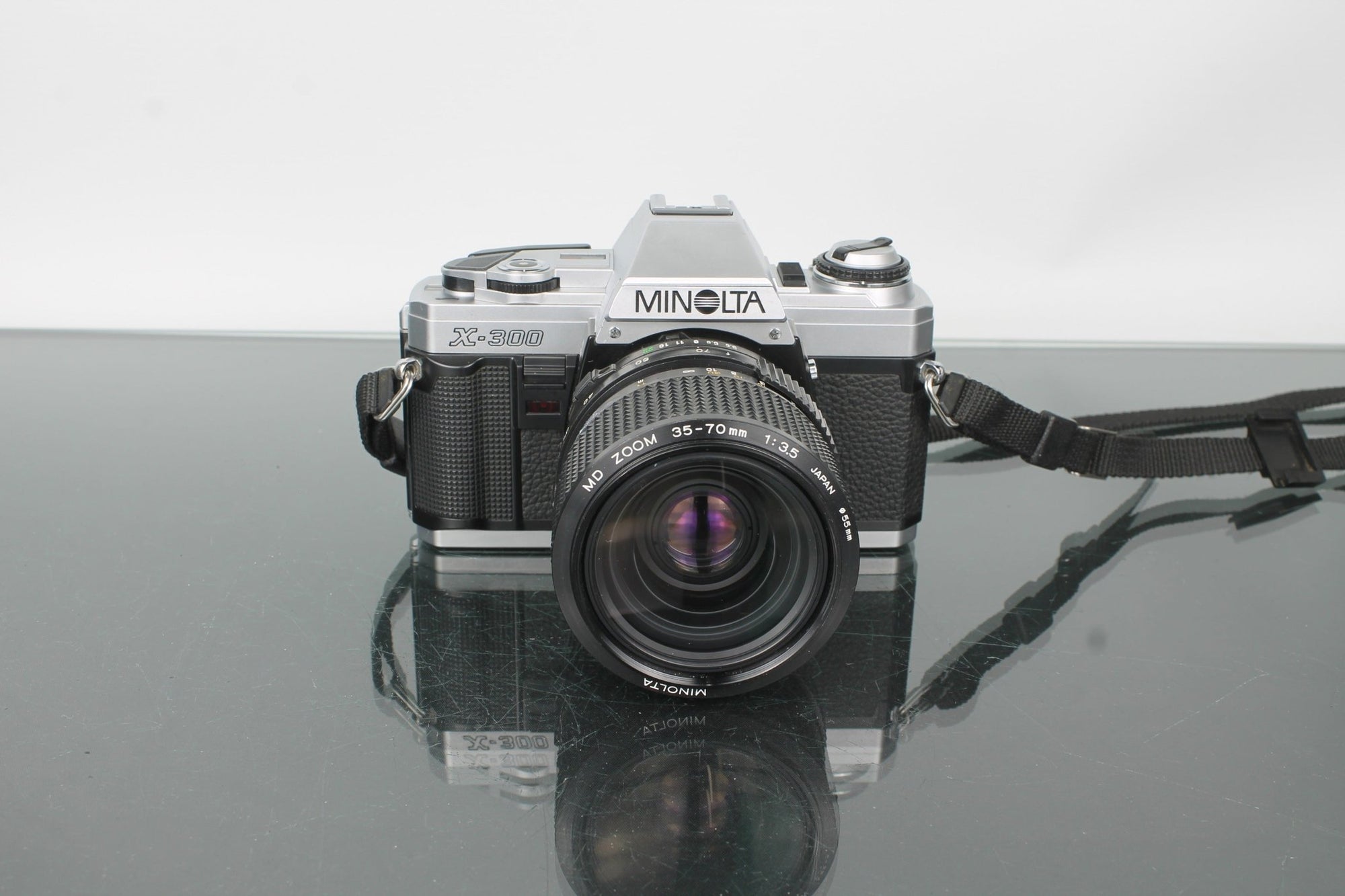 Minolta X - 300 - Dutch|Thrift
