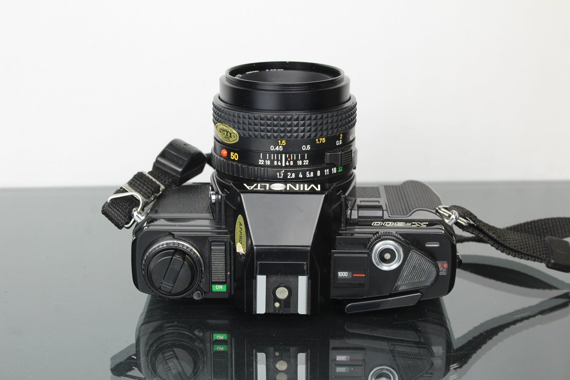 Minolta X - 300 + 50mm 1.7 Minolta MD lens - Dutch|Thrift